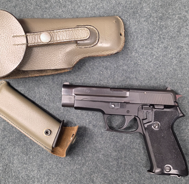 SIG P220 9mm Para