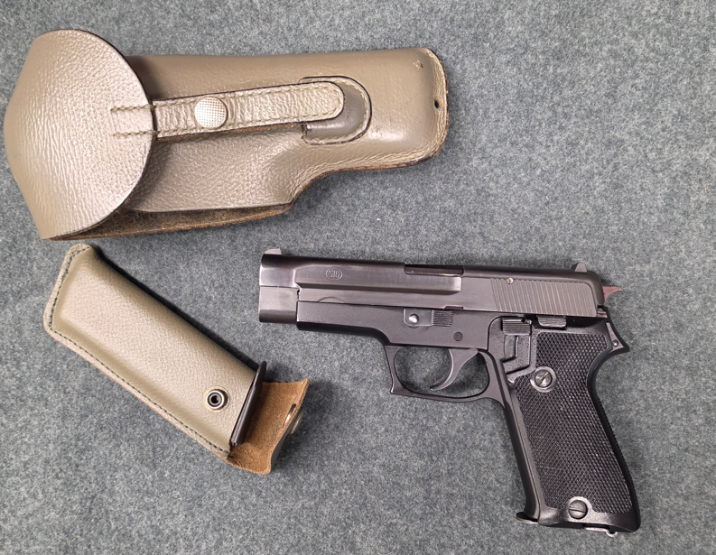 SIG P220 9mm Para